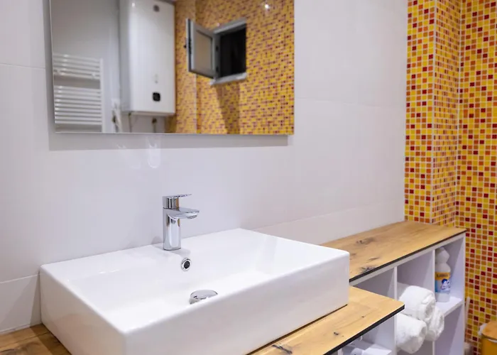 Nikaj Premium 2 Vlorë